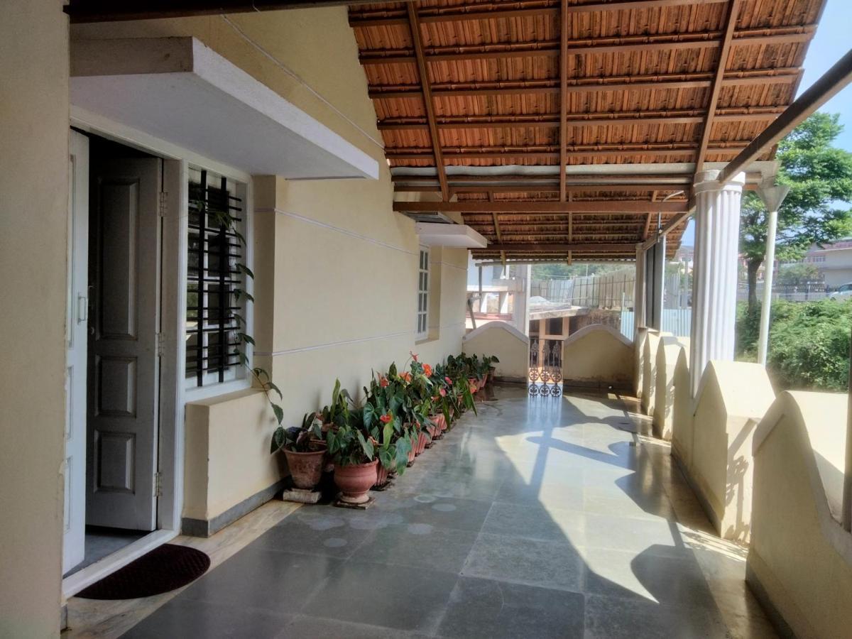 Prashanth Family Homestay Madikeri Εξωτερικό φωτογραφία